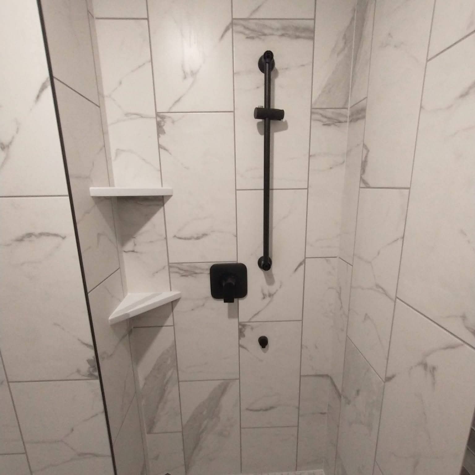 Walk-In & Custom Showers
